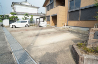 参考、同建物・反転間取りの号室