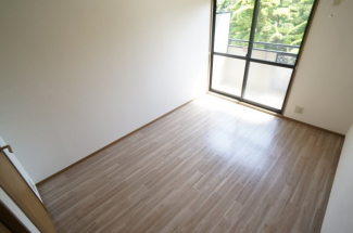 【寝室】