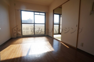 【居間・リビング】