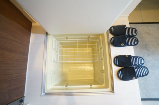 玄関にも床下収納があるんです！