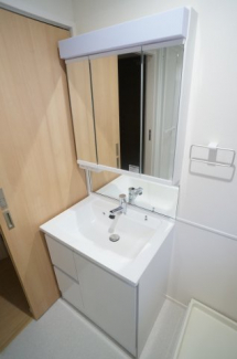 【独立洗面所】