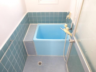 お風呂には窓があり換気が出来ます