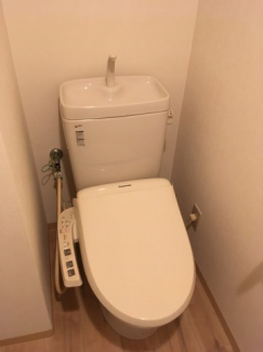 ウォシュレットつき