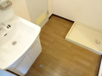 洗面・脱衣所です　洗濯機置き場があります