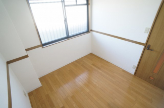 【寝室】