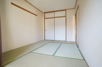 参考、同建物・反転間取りの号室