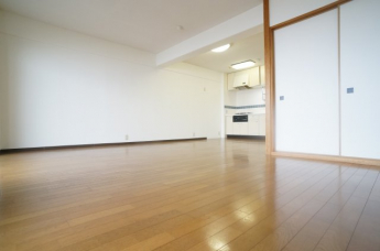 【居間・リビング】