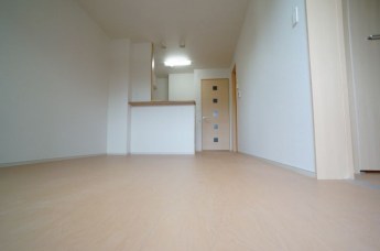 参考、同建物・反転間取りの号室