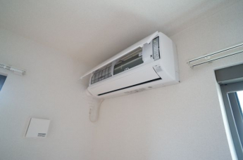 エアコン1基ついてます
参考、同建物・反転間取りの号室