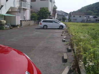 【駐車場】