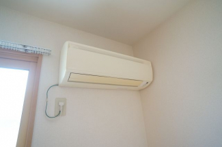 エアコン１基付き