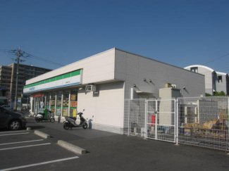 ファミリーマート四條畷岡山店まで270m