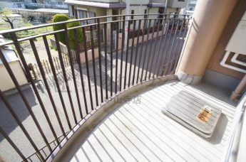 【バルコニー】