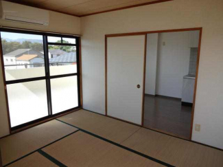 南向きでぽかぽか！明るく日当たりの良い部屋です