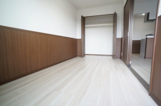 参考、同建物・反転間取りの号室