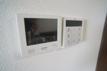 参考、同建物・反転間取りの号室