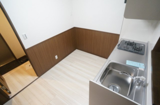 参考、同建物・反転間取りの号室