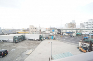 参考、同建物・反転間取りの号室