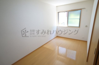 【寝室】