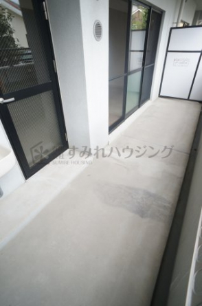 【バルコニー】