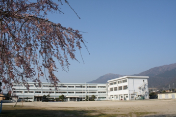 小松小学校 1700m