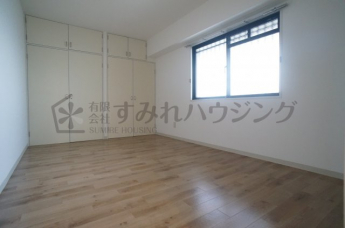 【寝室】