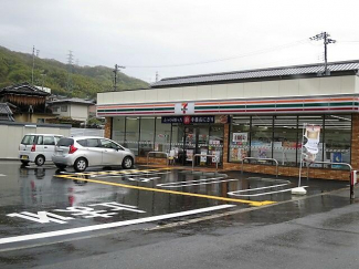 セブンイレブン大東野崎３丁目店まで225m