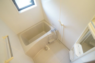 参考、同建物・反転間取りの号室