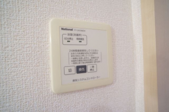 参考、同建物・反転間取りの号室