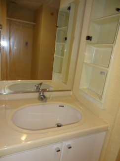 神戸市灘区大内通２丁目のマンションの画像