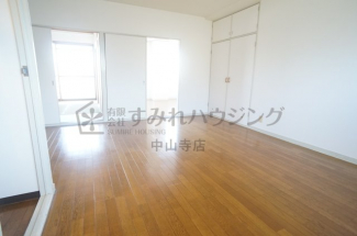 【居間・リビング】