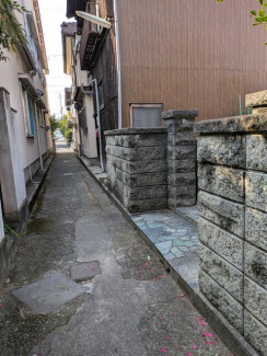 松山市三津１丁目の一戸建ての画像