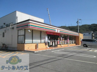 セブンイレブン大東市寺川３丁目店まで206m