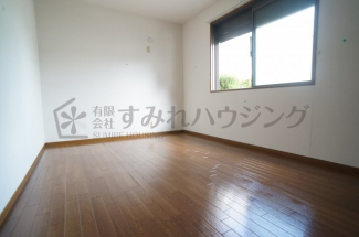 【寝室】