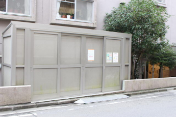 敷地内ゴミ置き場