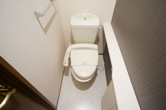 参考、同建物・反転間取りの号室