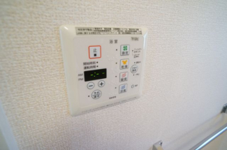 浴室乾燥機能
参考、同建物・反転間取りの号室