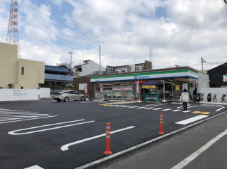 ファミリーマート四條畷米崎店まで320m