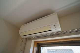 エアコン1基寝室についてます。参考、同建物・反転間取りの号室