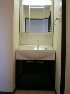 伊丹市南本町５丁目のマンションの画像