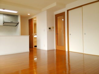 【居間・リビング】