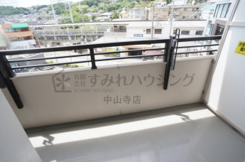 【バルコニー】