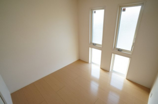 参考、同建物・同間取りの号室