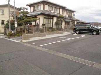 一里山２丁目駐車場の画像