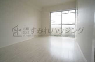 【寝室】