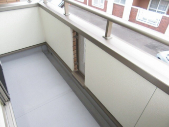 【バルコニー】