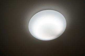 シーリングライト付いてます