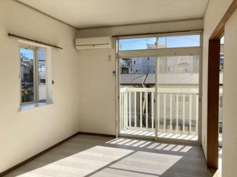 南向きです。角部屋です。