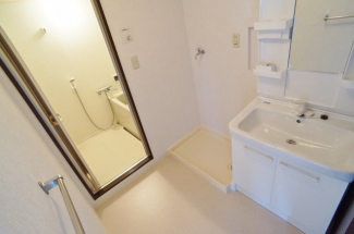 【洗面所】