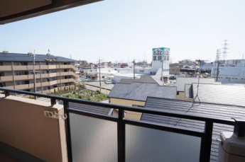 【バルコニー】